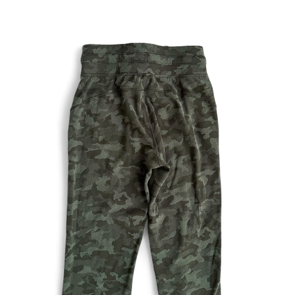 Lululemon Dark Green Camo “Ready to Rulu” Heritage Highwaisted Jogger Women Sz 2 - Picture 4 of 11